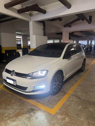 VOLKSWAGEN GOLF 1.4 TSI HIGHLINE 16V GASOLINA 4P AUTOMÁTICO VOLKSWAGEN GOLF 1.4 TSI HIGHLINE 16V GASOLINA 4P AUTOMÁTICO